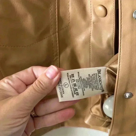 BLANKNYC Faux Leather Crop Trucker Jacket Light Brown Large NWT - Picture 8 of 8